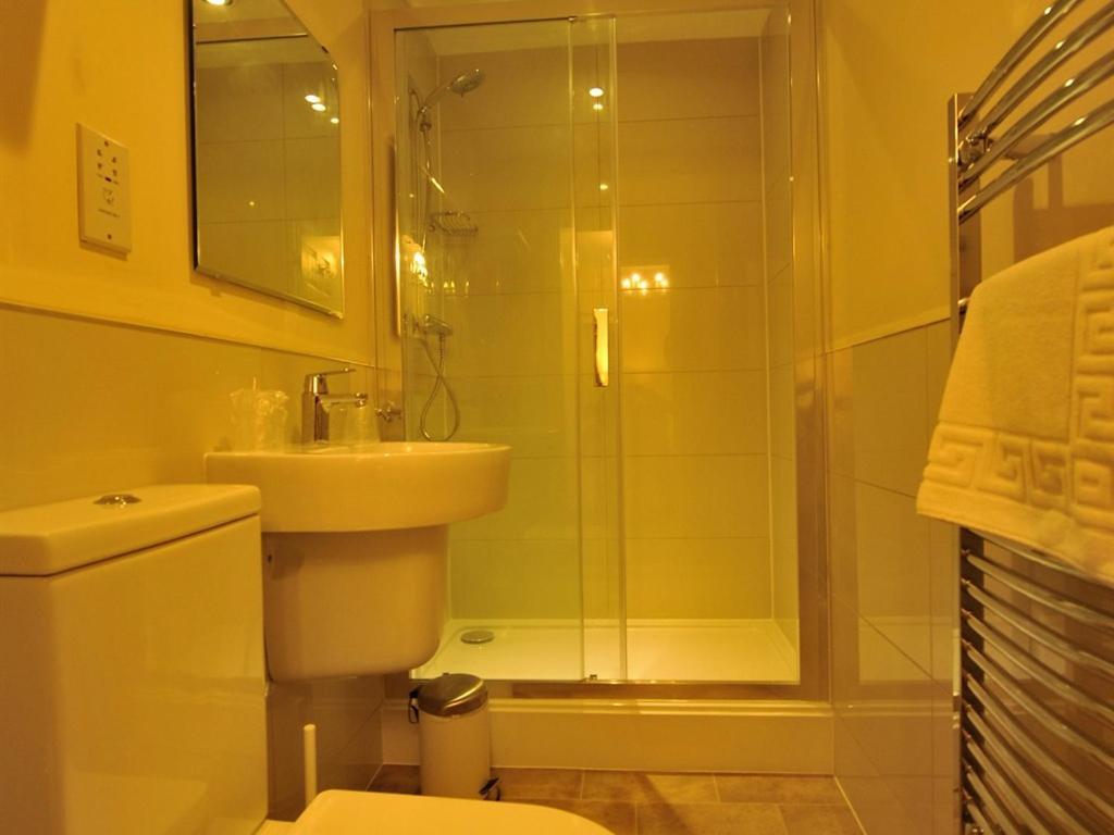 Gail'S Guest House Barry Luaran gambar