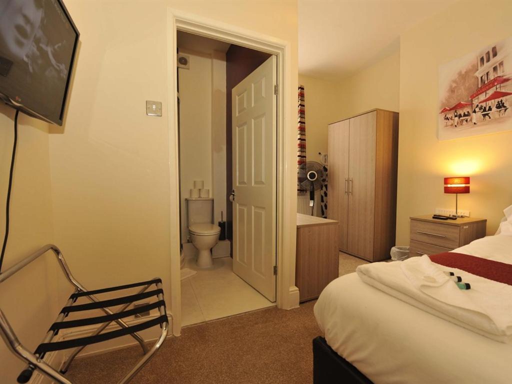 Gail'S Guest House Barry Luaran gambar